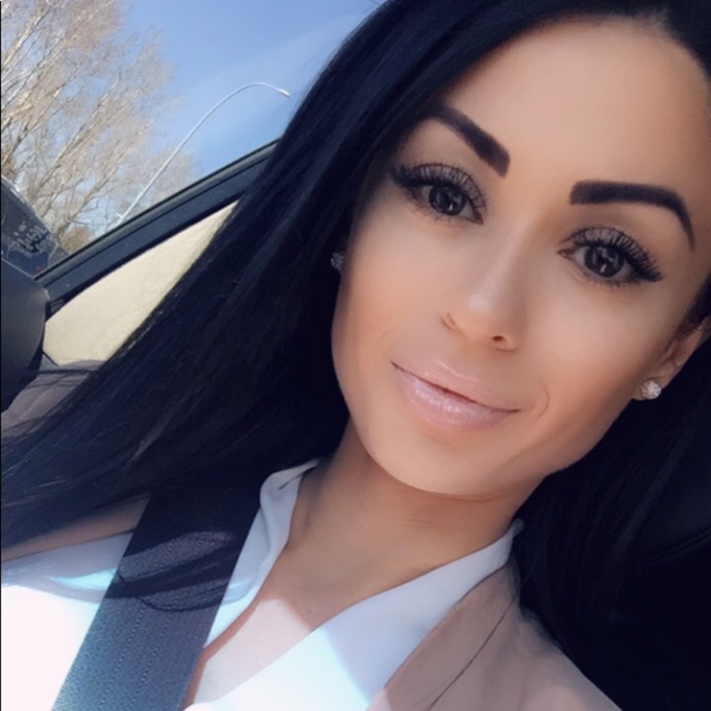 Meet your Posher, Natalie